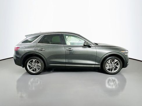 Used 2025 Genesis GV70 2.5T w/ Select Package AWD/4WD image 4