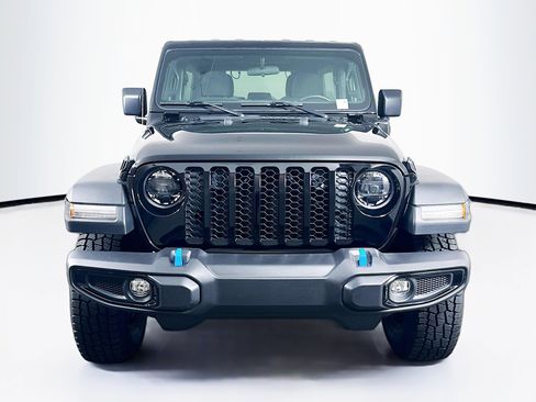 Used 2023 Jeep Wrangler Unlimited w/ Cold Weather Group AWD/4WD image 2