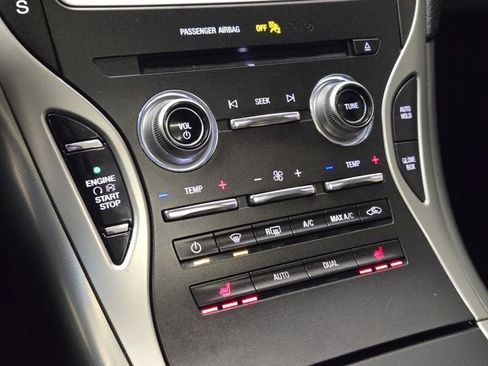 Used 2019 Lincoln Nautilus Select image 26