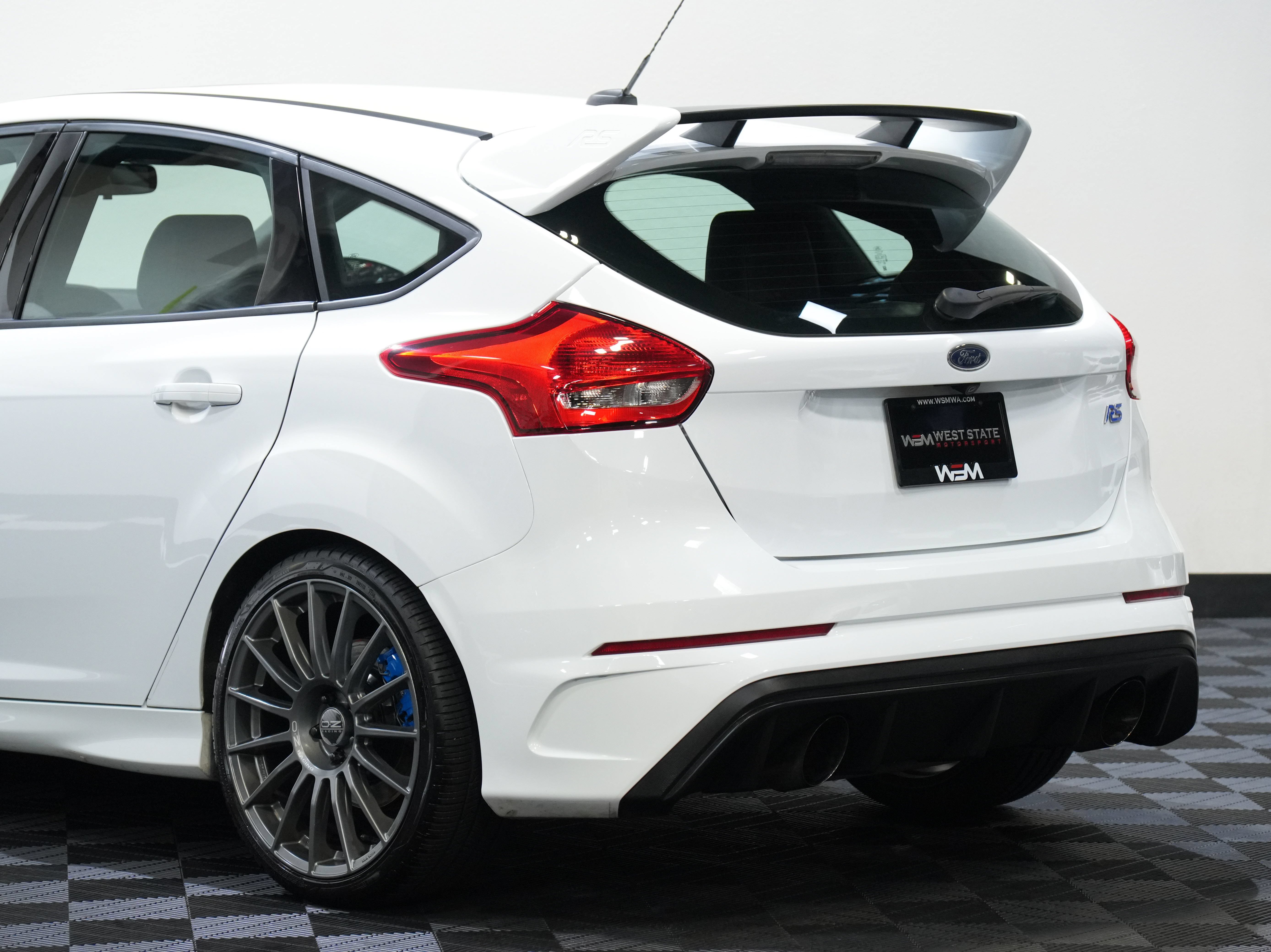 Used 2017 Ford Focus RS AWD/4WD image 16