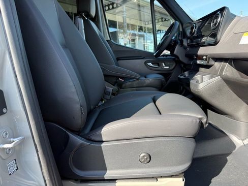 New 2026 Mercedes-Benz Sprinter 2500 image 16