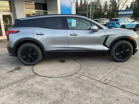 New 2026 Chevrolet Blazer EV LT image 10