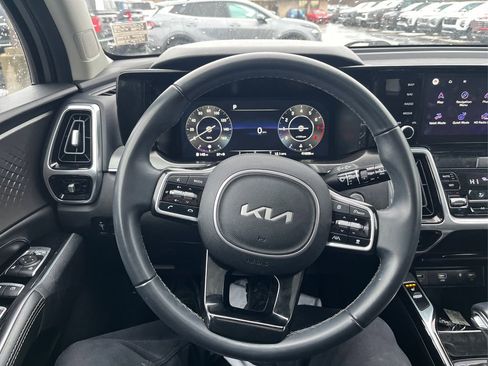 Used 2023 Kia Sorento SX image 14