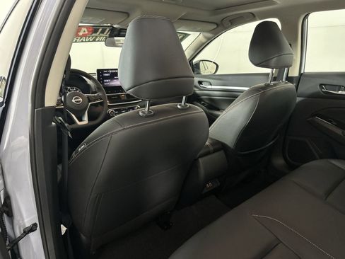 Used 2025 Nissan Altima 2.5 SR w/ SR Premium Package FWD image 23