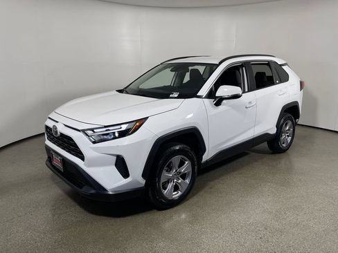 Certified 2025 Toyota RAV4 XLE FWD image 7