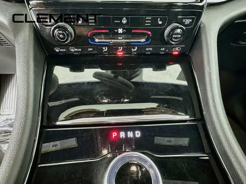 Used 2023 Jeep Grand Cherokee Altitude AWD/4WD image 23