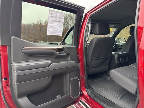 Used 2023 Chevrolet Silverado 1500 LT w/ Z71 Off-Road Package image 21