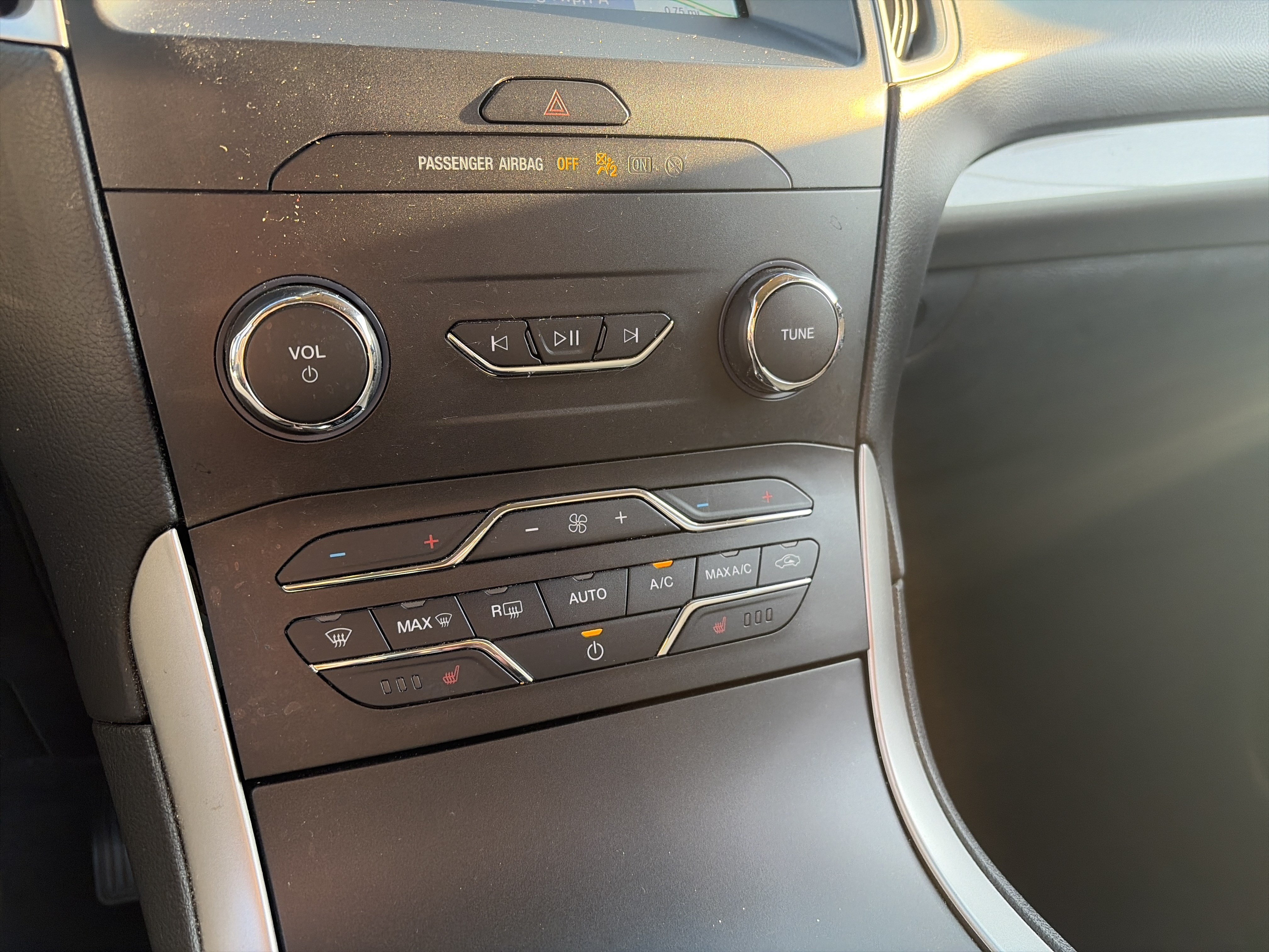 Used 2020 Ford Edge SEL w/ Convenience Package AWD/4WD image 31