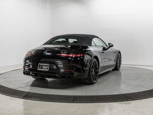 Used 2022 Mercedes-Benz SL 55 AMG 4MATIC w/ Driver Assistance Package image 32