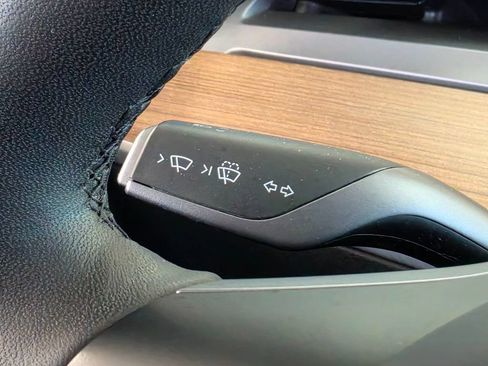 Used 2023 Tesla Model 3 Standard Range RWD image 26