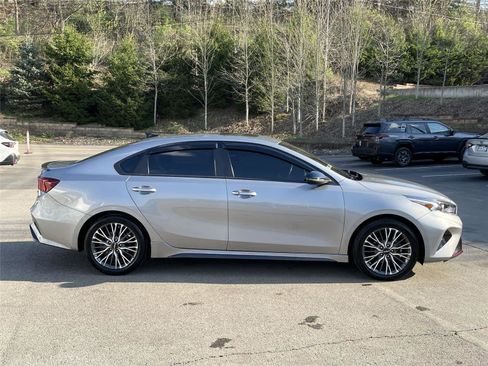 Used 2023 Kia Forte GT-Line w/ GT-Line Premium Package image 6