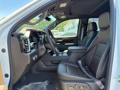 Used 2026 GMC Sierra 1500 Denali w/ Denali Reserve Package AWD/4WD image 3