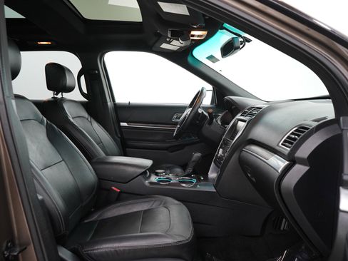 Used 2016 Ford Explorer Limited AWD/4WD image 11