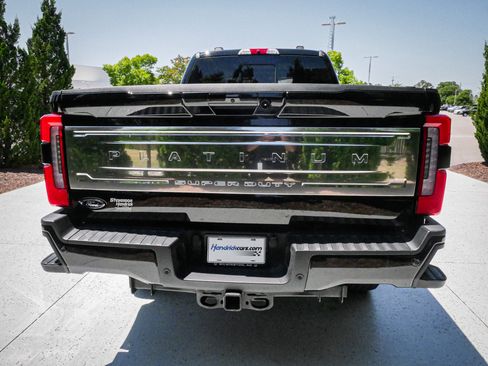 Used 2025 Ford F250 Platinum w/ Platinum Plus Package AWD/4WD image 9
