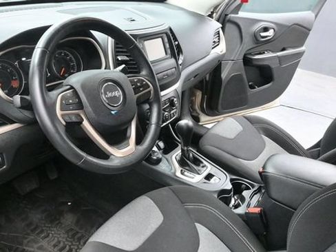 Used 2015 Jeep Cherokee Sport w/ Cold Weather Group AWD/4WD image 17