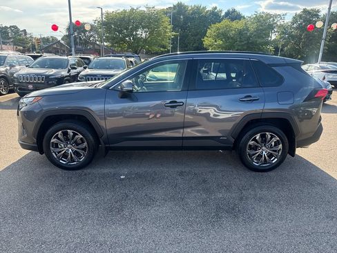 Used 2025 Toyota RAV4 XLE Premium w/ Weather Package AWD/4WD image 4