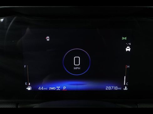 Used 2025 Chevrolet TrailBlazer LT AWD/4WD image 23