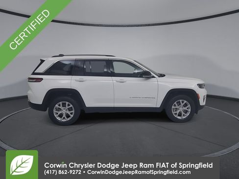 Used 2023 Jeep Grand Cherokee Limited AWD/4WD image 17