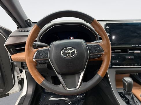 Used 2019 Toyota Avalon Limited w/ Advanced Safety Package image 12