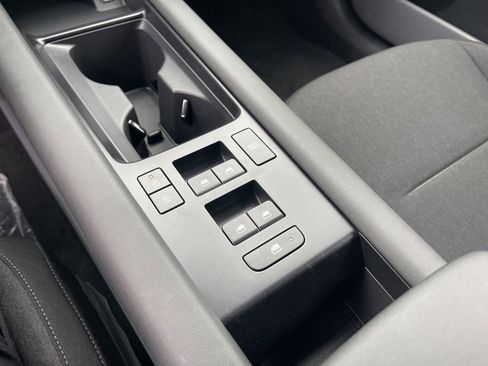 New 2025 Hyundai Ioniq 6 SE image 31