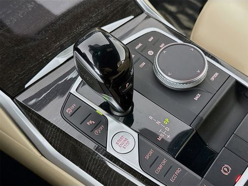 Certified 2023 BMW 430i Convertible w/ Premium Package image 17