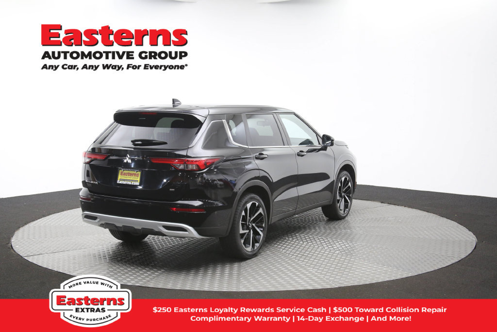 Used 2024 Mitsubishi Outlander SE FWD image 40