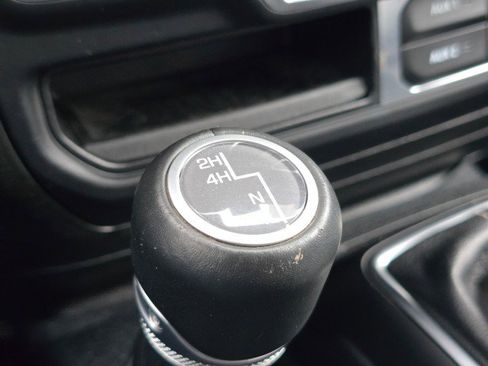 Certified 2020 Jeep Wrangler Unlimited Sahara AWD/4WD image 40