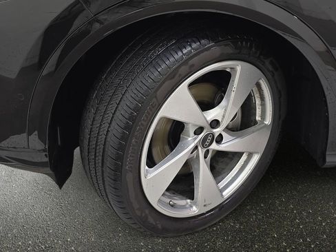 Used 2025 Audi Q5 Prestige w/ 20" Wheel Package AWD/4WD image 31