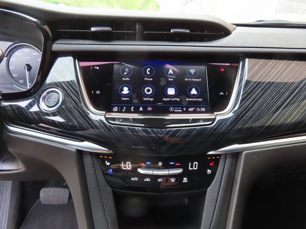 Used 2024 Cadillac XT6 Premium Luxury AWD/4WD image 20