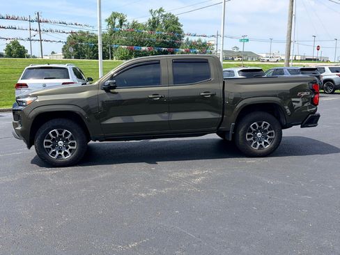 Used 2024 Chevrolet Colorado Z71 w/ Z71 Convenience Package 2 AWD/4WD image 8