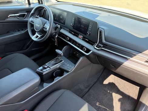 Certified 2023 Kia Sportage LX FWD image 7