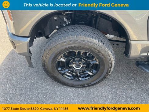 Used 2025 Ford F250 XL w/ STX Appearance Package AWD/4WD image 9