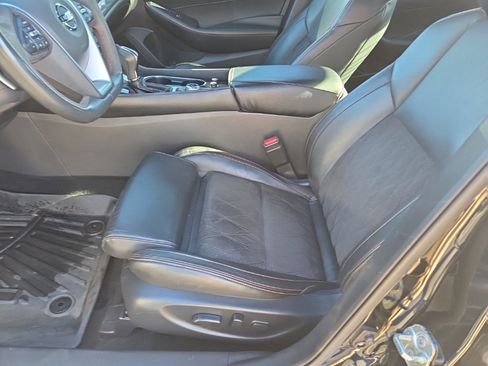 Used 2021 Nissan Maxima SR w/ Sport Mat Group image 16