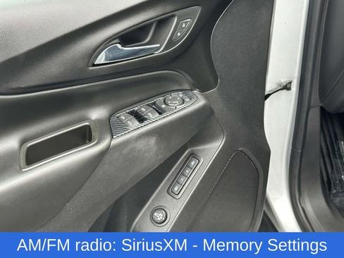 Used 2020 Chevrolet Equinox LT w/ Sport Edition FWD image 15