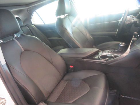 Used 2019 Toyota Camry XSE w/ Driver Assist Package FWD image 27