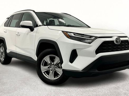 Used 2023 Toyota RAV4 XLE image 1