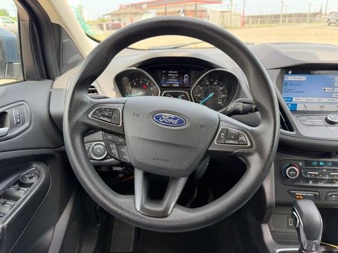 Used 2019 Ford Escape SE image 9
