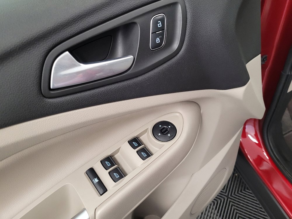 Used 2018 Ford Escape SE w/ SE Sync 3 Package FWD image 27