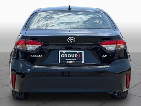 Used 2024 Toyota Corolla LE FWD image 4