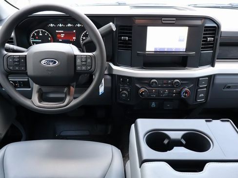 New 2025 Ford F550 4x4 Crew Cab Super Duty w/ XL Chrome Package image 6