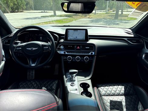 Used 2021 Genesis G70 3.3T w/ Sport Package image 4