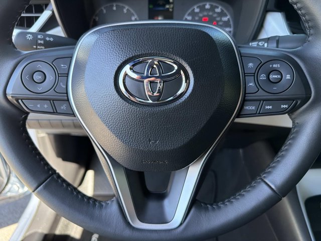 Certified 2025 Toyota Corolla SE FWD image 23