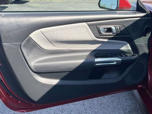 Used 2024 Ford Mustang Convertible RWD image 14