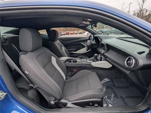 Used 2023 Chevrolet Camaro LT image 10