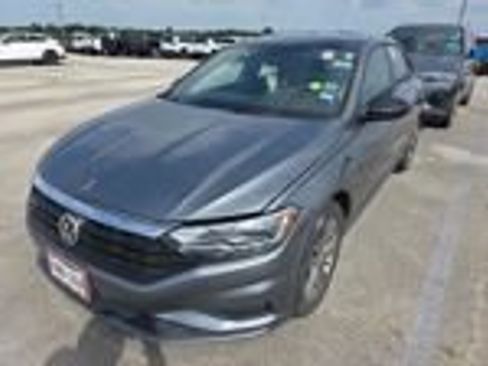 Used 2019 Volkswagen Jetta R-Line FWD image 1