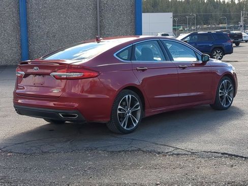 Used 2019 Ford Fusion Titanium image 5