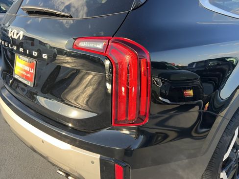 Certified 2023 Kia Telluride S image 19