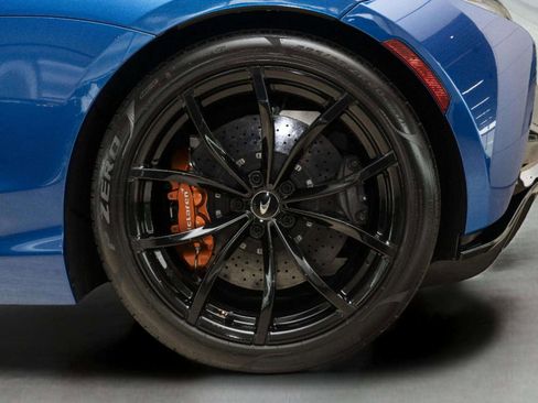Used 2023 McLaren Artura RWD image 11