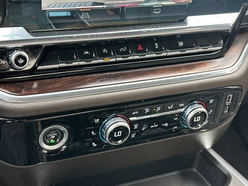 Used 2022 GMC Sierra 1500 SLT w/ SLT Convenience Package image 20