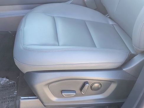 New 2026 Ford Explorer Active w/ Active Comfort Package image 16